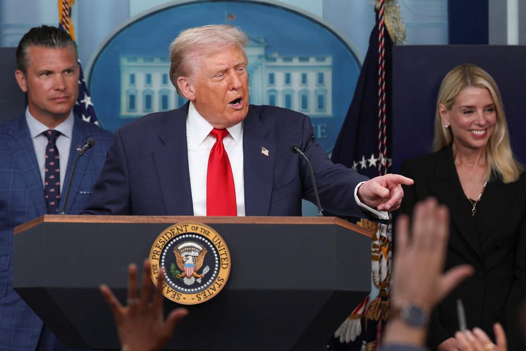 ABD Başkanı Trump acil durum ilan etti: Ulusal Muhafızlar Washington da konuşlandırılacak! "Gerekirse orduyu da getireceğim" 1