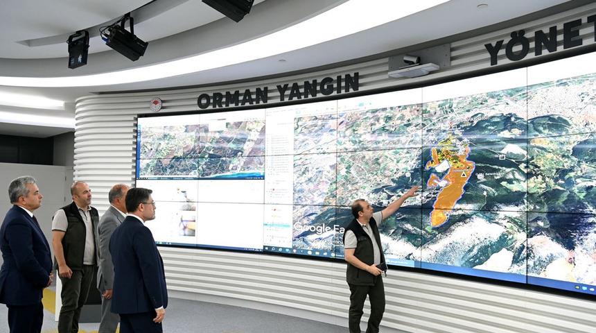 Bakan Yumaklı orman yangınlarının son durumunu paylaştı: '55 orman yangınının 45’ini tamamen kontrol altına aldık'