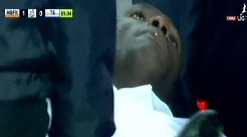 Stephane M'Bia bilincini kaybetti