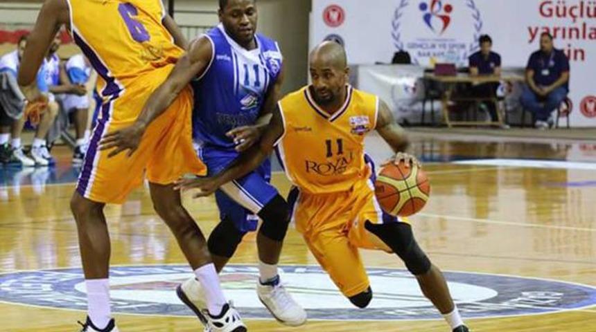 Royal Halı Gaziantep 86-74 Demir İnşaat B&uuml;y&uuml;k&ccedil;ekmece