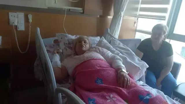  Depremde eşini kaybeden Hamide Önbaş'ın sözleri yürek burktu: 'Bina yıkılınca, eşim bana göre daha derine düşmüş'