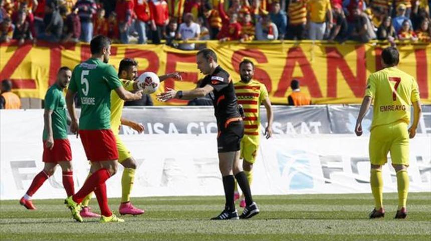 Cüneyt Çakır'ın kararı sosyal medyayı salladı