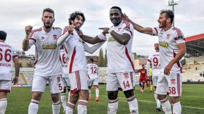 Medicana Sivasspor 3 - 0 Gaziantepspor