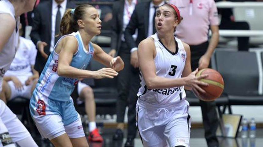 Beşiktaş 83 - 77 Adana ASKİ