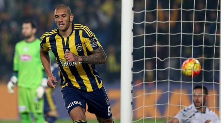 Fenerbah&ccedil;e tek tek ilerliyor