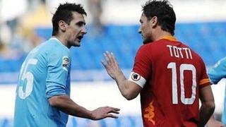 Futbolda derbi günü!