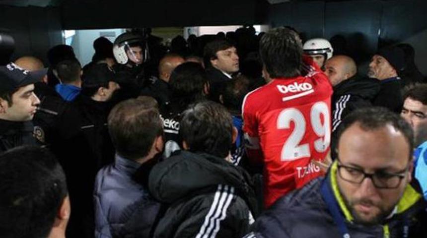 Ertuğrul Sağlam ile G&ouml;khan T&ouml;re arasında gerginlik!