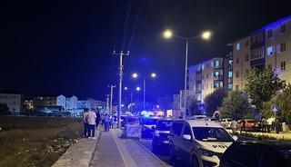 Sokak ortasında dehşet: 1 kişi öldü, 1'i bekçi 2 yaralı