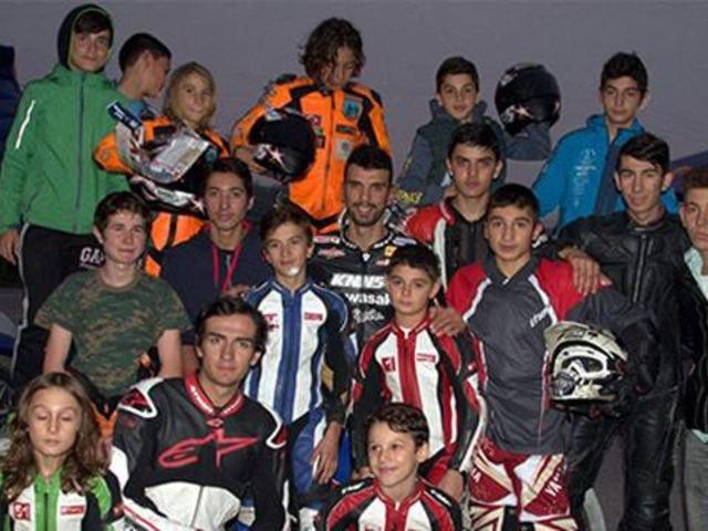 Kenan Sofuoğlu geleceğin şampiyonlarını yetiştiriyor!