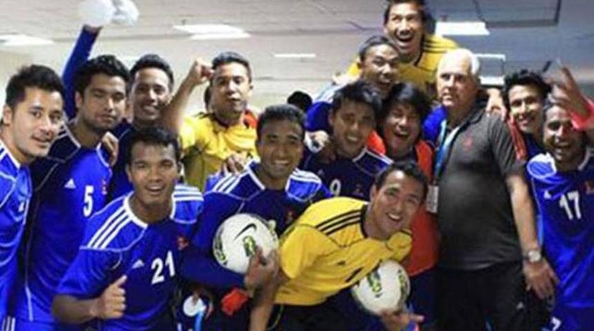 Nepalli futbolcular i&ccedil;in &ouml;m&uuml;r boyu hapis istemi