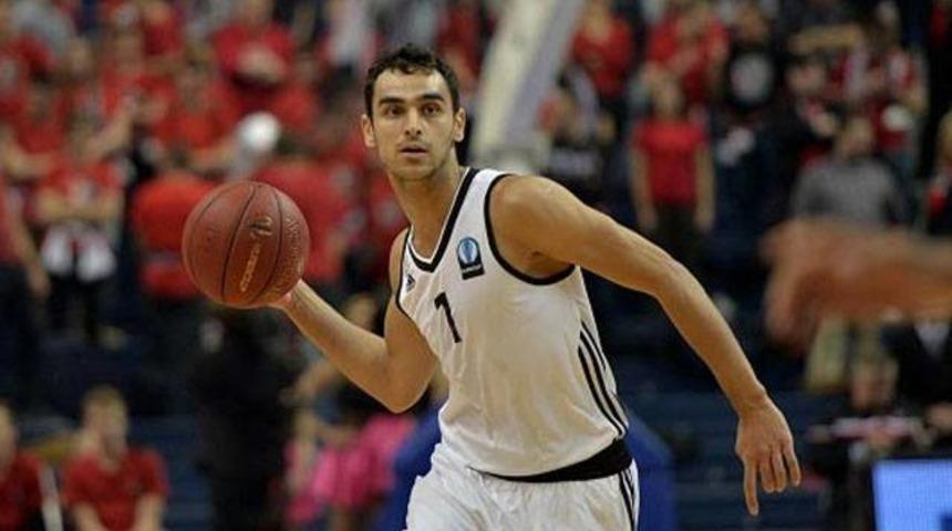 Beşiktaş'ta Kartal &Ouml;zmızrak kadro dışı