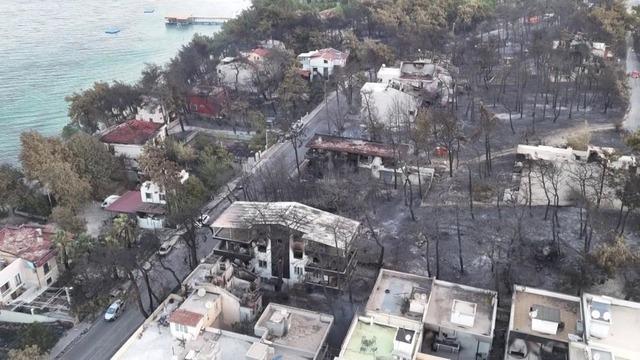Milyonluk villalar, araçlar küle döndü! Çanakkale'deki acı tablo ortaya çıktı.. Yangınlarda son durum