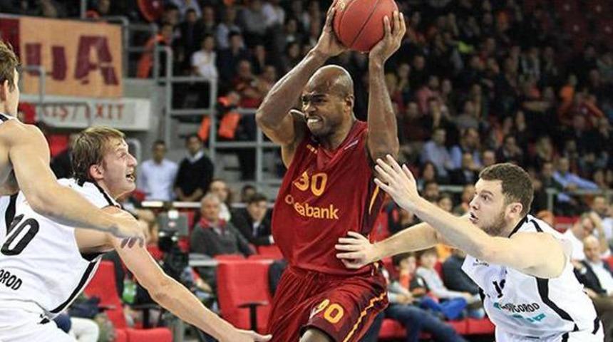 Galatasaray Odeabank 5'te 5 yaptı!