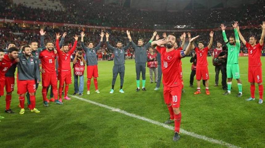 EURO 2016'da bir sarı kart bile her şeyi bitirebilir!