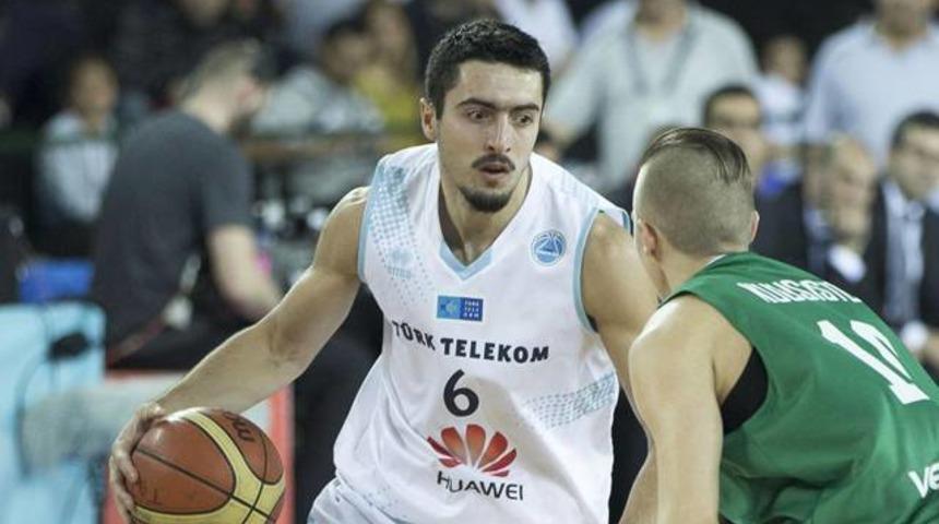 T&uuml;rk Telekom 108-66 KTP Basket