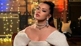 Ünlü şarkıcı bu defa korkuttu! Hastaneye kaldırıldı   