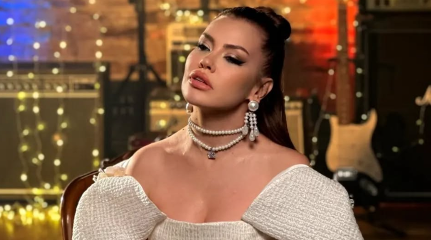 Şarkıcı Lara bu defa korkuttu! Hastaneye kaldırıldı  