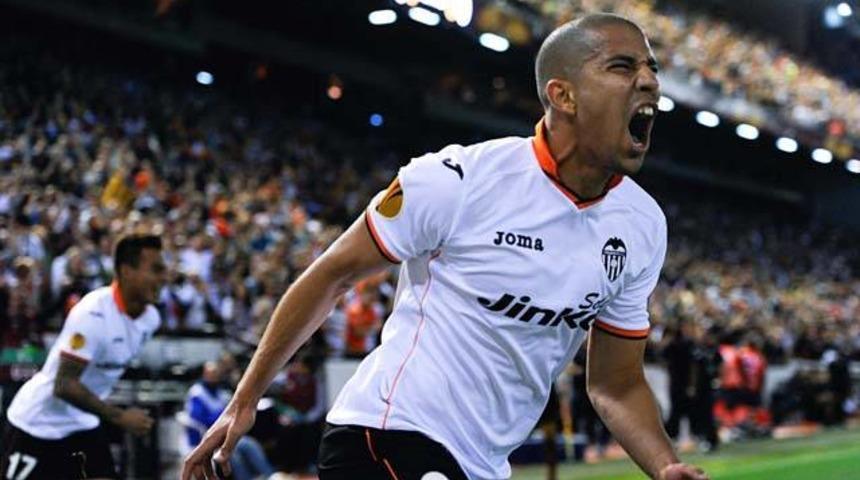 Mancini'den Fenerbah&ccedil;e'ye Feghouli &ccedil;alımı