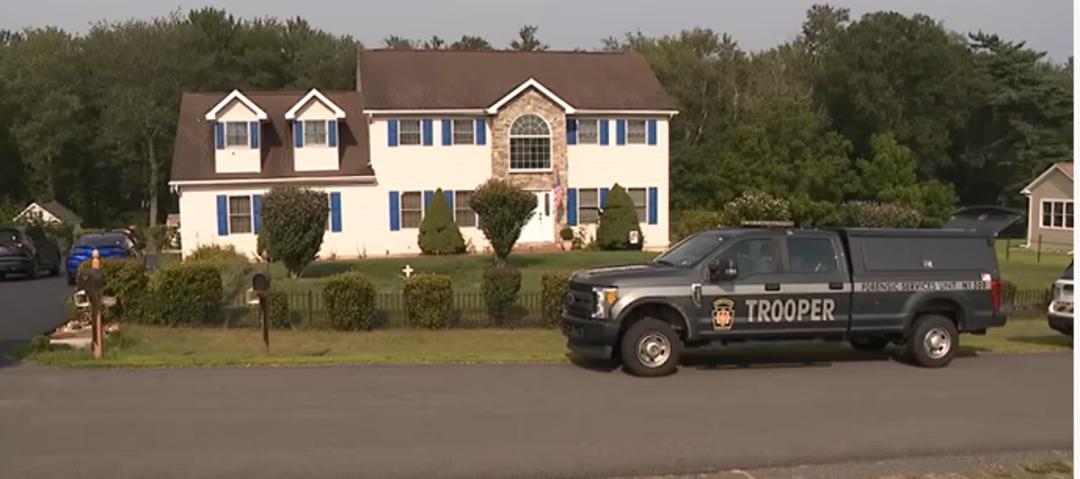 Evlatlık aldığı çocuğu döverek öldürdü! Saatlerce işkence etti, ağzına sırt kaşıyıcı soktu 1