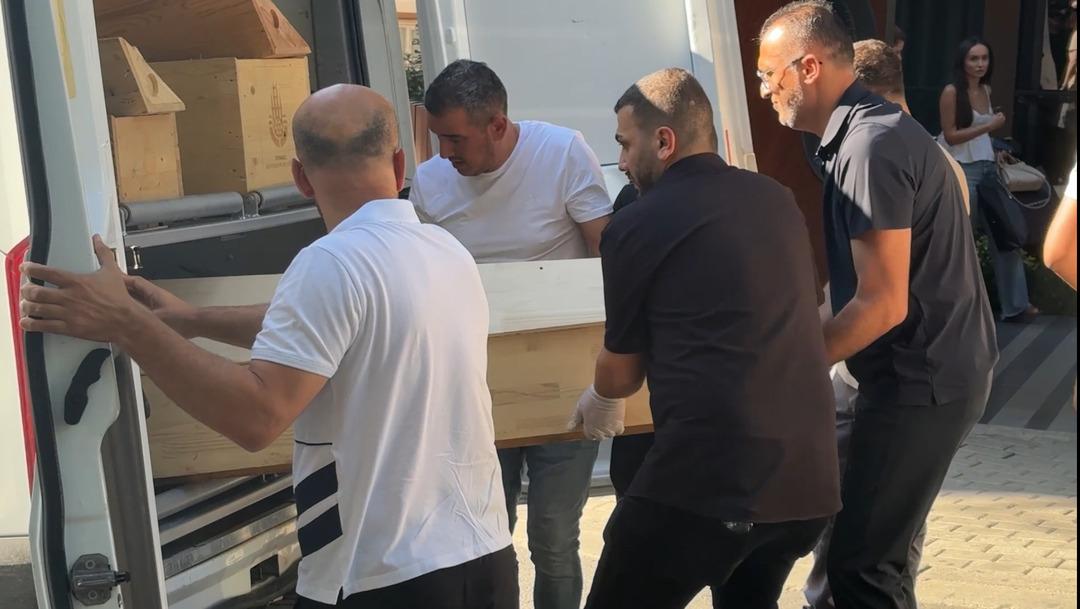 İstanbul da doktorun sır ölümü! Lüks rezidansta, yatak odasında kolunda serum takılı halde bulundu 2