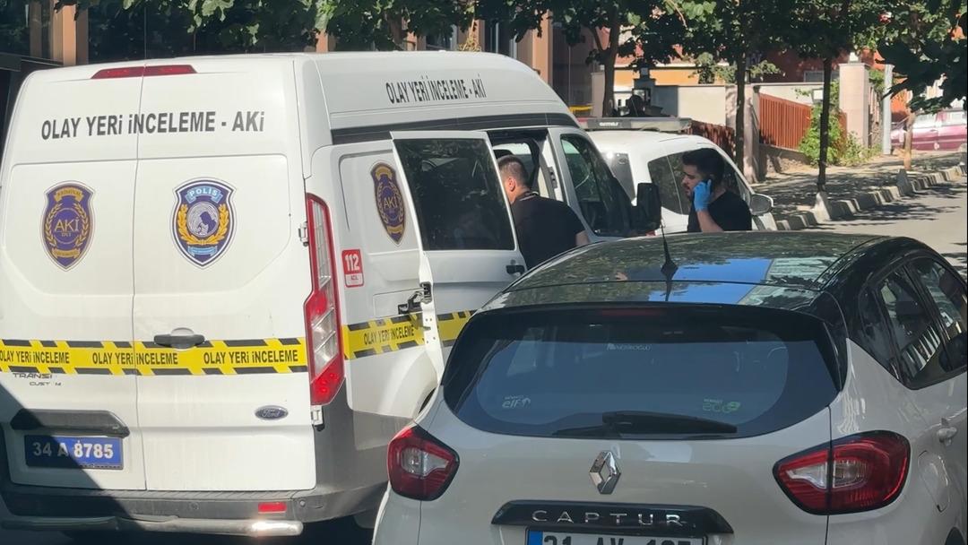 İstanbul da doktorun sır ölümü! Lüks rezidansta, yatak odasında kolunda serum takılı halde bulundu 1