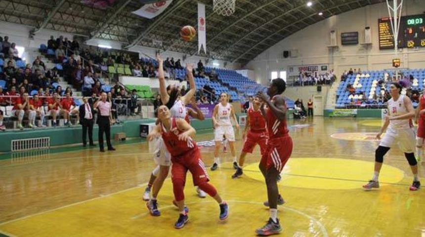 Mersin B&uuml;y&uuml;kşehir Belediyespor 81 - 69 BOTAŞ