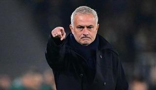 Yeni transferin şarkısı bile hazır! Mourinho ısrarla istiyordu... Her an açıklanabilir