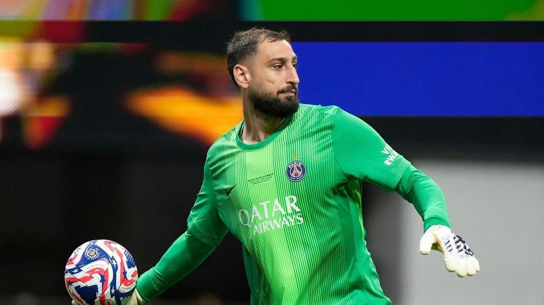 Galatasaray ile de anılıyordu! Paris Saint-Germain ile köprüleri attı... Final maçında kadro dışı kaldı 2