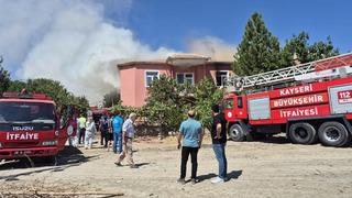 Depoda çıkan yangın söndürüldü