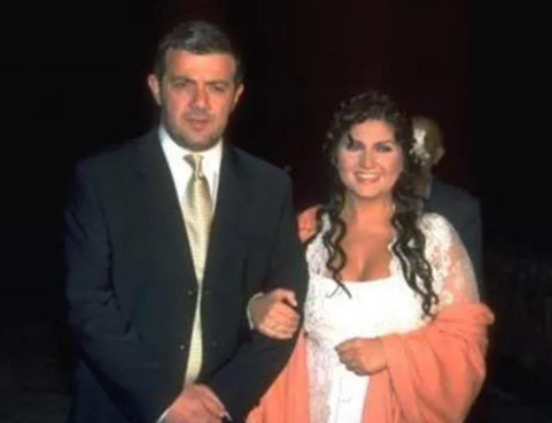 Sibel Can ın oğlu Emir Aksüt 25 yaşına girdi! Görenler aynı şeyi söyledi!  Tıpkı babası   4