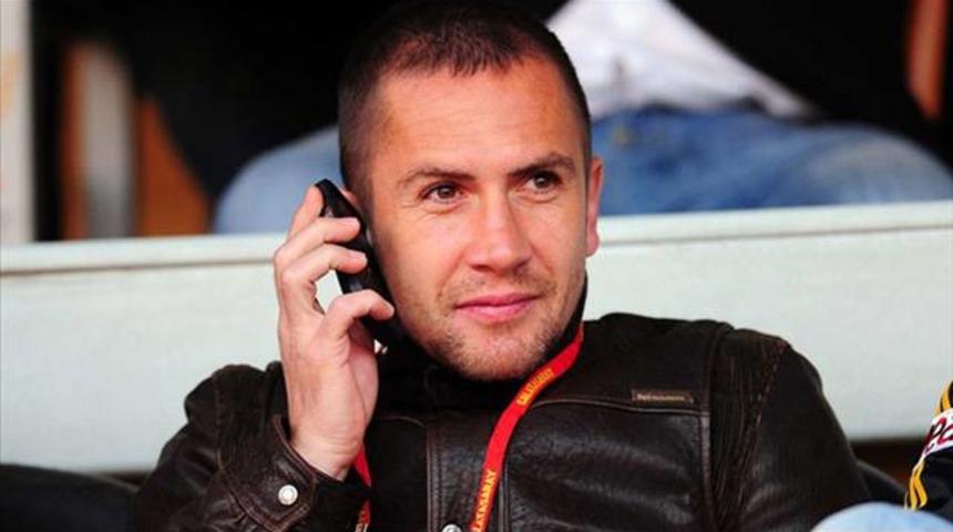 Galatasaray'da bir s&uuml;rpriz daha! Emre Aşık d&ouml;n&uuml;yor