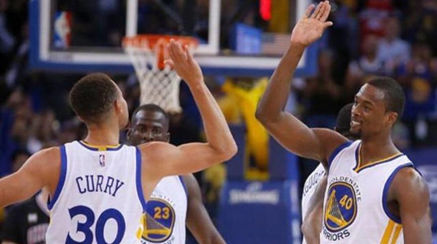 Golden State Warriors en iyi sezon rekoruna koşuyor