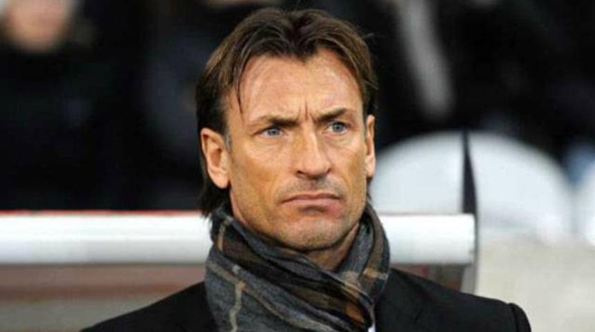 Galatasaray'ın g&ouml;r&uuml;şt&uuml;ğ&uuml; hocayı a&ccedil;ıkladılar