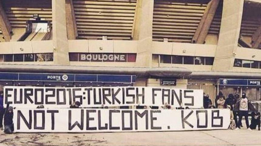 Fransa'da şok T&uuml;rkiye pankartı!