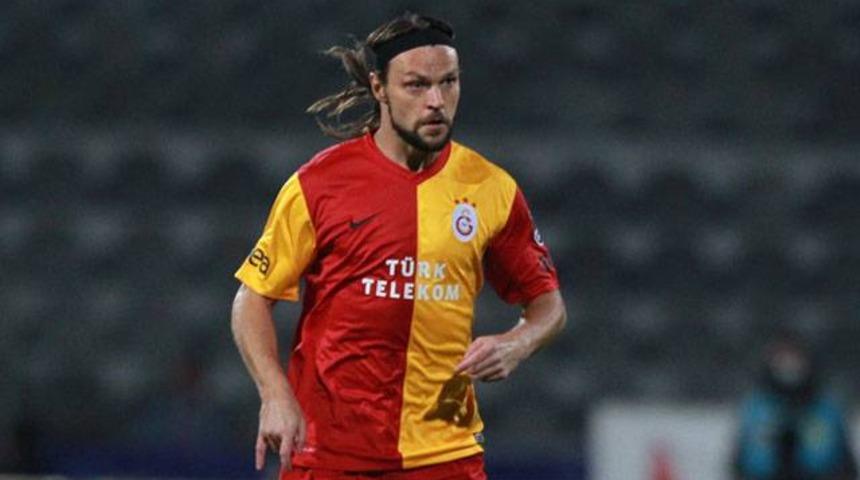 Ujfalusi kimi destekleyecek? A&ccedil;ıkladı