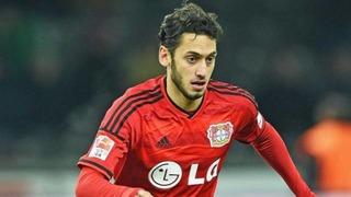 Hakan Çalhanoğlu yılın 11'ine aday!
