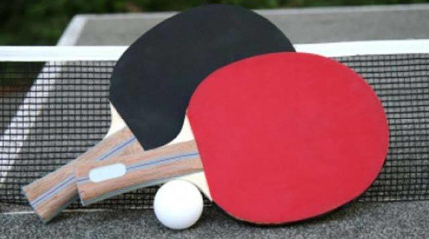 Masa tenisinde 2 madalya