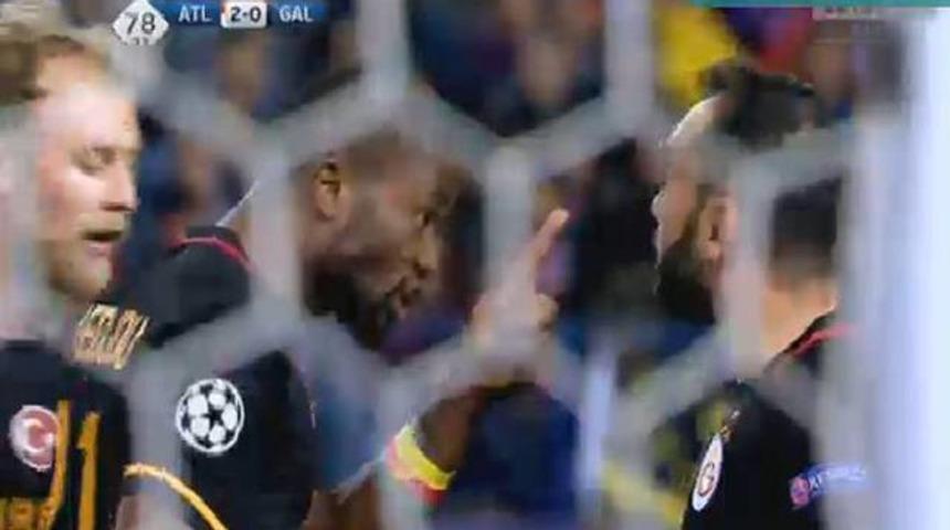 Chedjou'dan Olcan Adın'a fır&ccedil;a! Gerginlik...