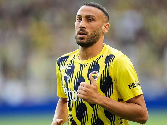 Cenk Tosun Fenerbahçe'den ayrılıyor! Süper Lig ekibinden sürpriz teklif