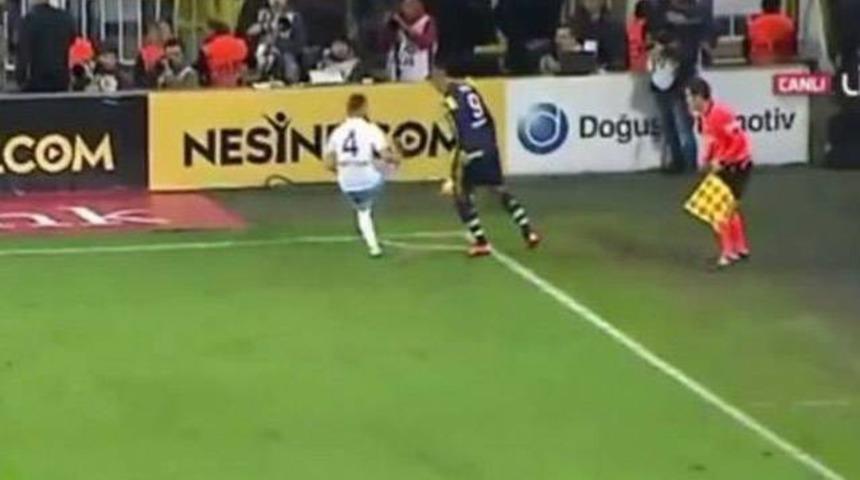 Kadık&ouml;y'de &ccedil;ok ilgin&ccedil; karar! İkici gol &ouml;ncesi...