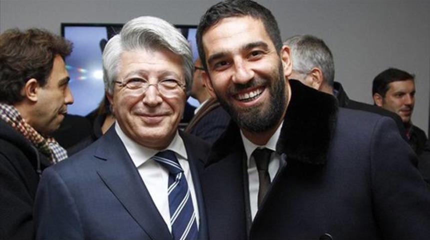 Arda Turan esnaf oluyor