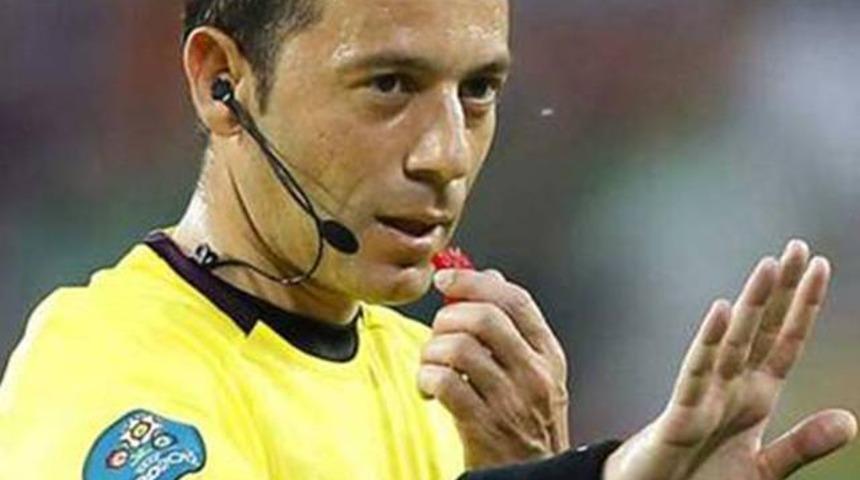 C&uuml;neyt &Ccedil;akır'ı 'hostes hastalığı' bile durduramadı