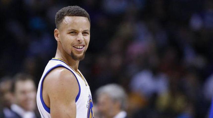 Stephen Curry'i durdurmak imkansız!
