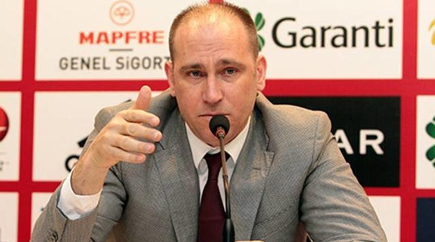 Harun Erdenay'dan Dursun &Ouml;zbek'e 'olay' yanıt