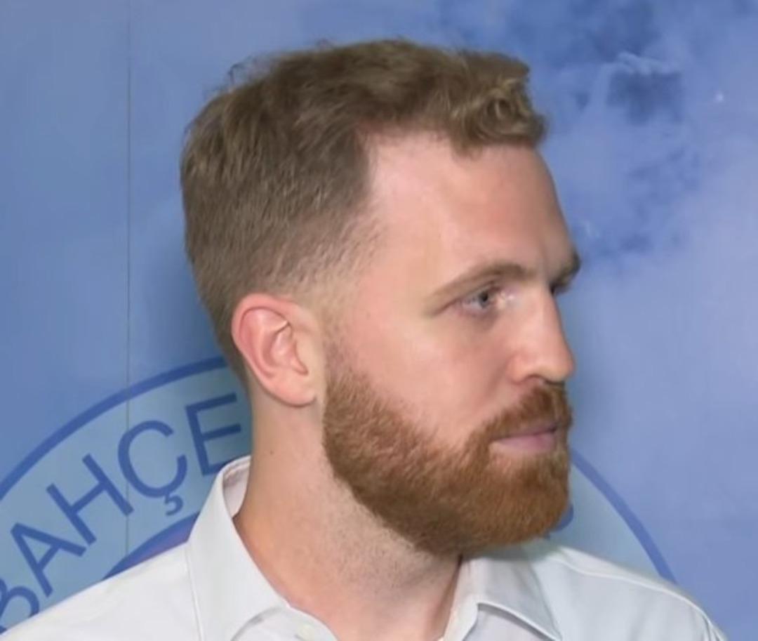 Fenerbahçe de Sportif Direktör Devin Özek müjdeyi verdi! Taraftarları heyecan sardı... Transferler geliyor... 1