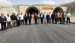Güzeldere Tüneli’nin ikinci tüpünde çalışmalar sona doğru