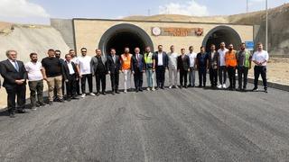 Güzeldere Tüneli’nin ikinci tüpünde çalışmalar sona doğru