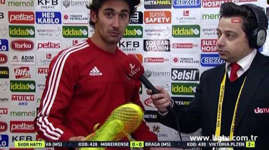 Canlı yayına böyle çıktı