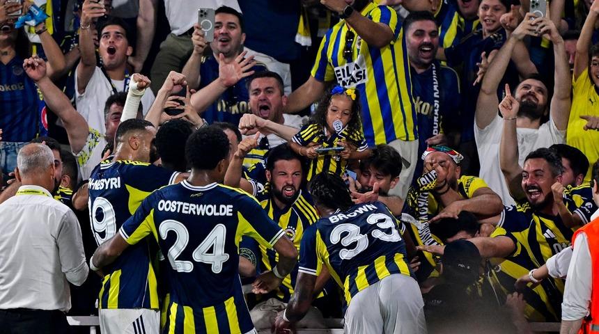 Fenerbahçe'nin Şampiyonlar Ligi'ndeki rakibi kesinleşti! Temsilcimiz play-off turunda Kerem Aktürkoğlu'nun ekibi Benfica ile karşılaşacak