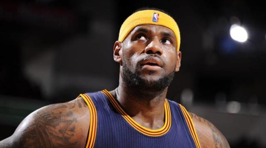 LeBron James'e &ouml;m&uuml;r boyu kontrat!